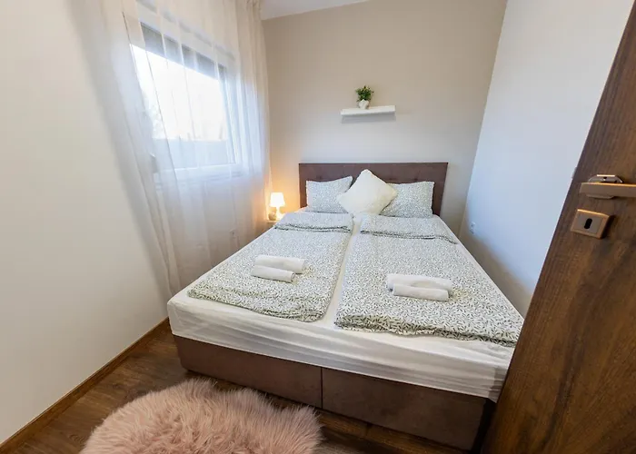 Panorama Apartment *